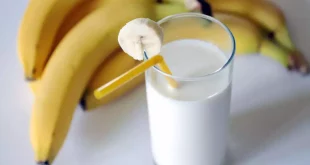 (Banana in milk)