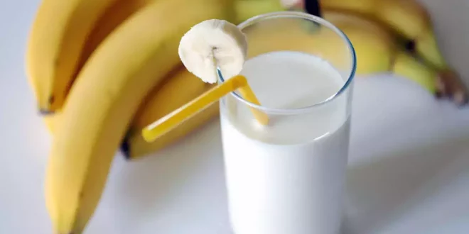 (Banana in milk)