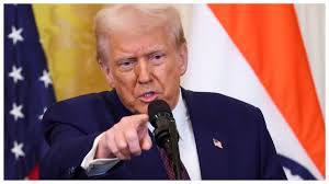 ( Trump)_