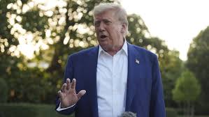 ( Trump) 
