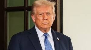 ( Trump) 