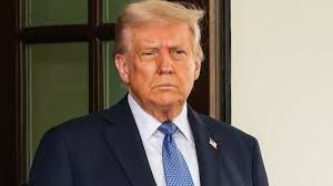 ( Trump) 