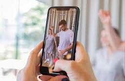 Reel Scrolling
